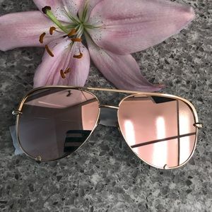 Rose gold Aviator sunglasses